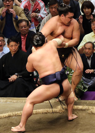 若隆景と霧島の優勝決定戦