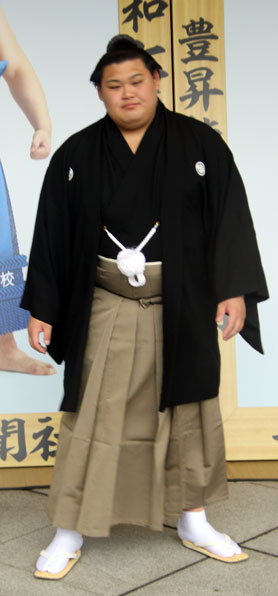 大の里