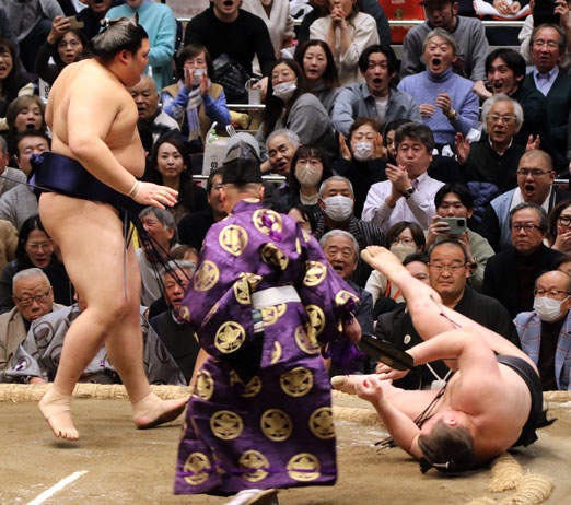 大の里に完敗