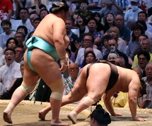 豊昇龍もろい負け方で前途多難