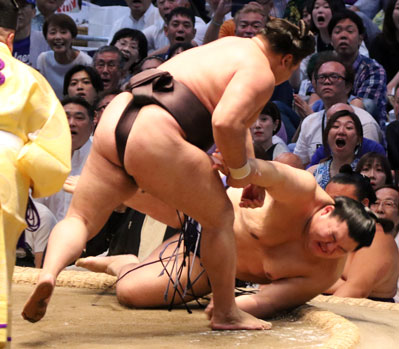 ５場所連続横綱優勝なし