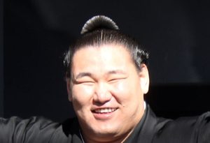 横綱豊昇龍をめぐる休場・優勝記録