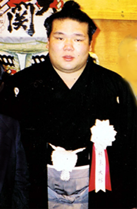 栃東